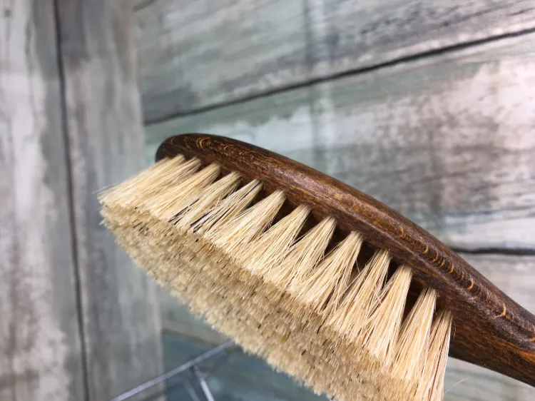 raízes oleosas pontas secas o que fazer escova cabelo de javali distribuir sebo