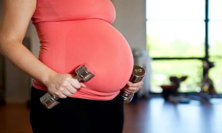 renforcement musculaire femme enceinte comment gagner force sécurité haltères 2 kg