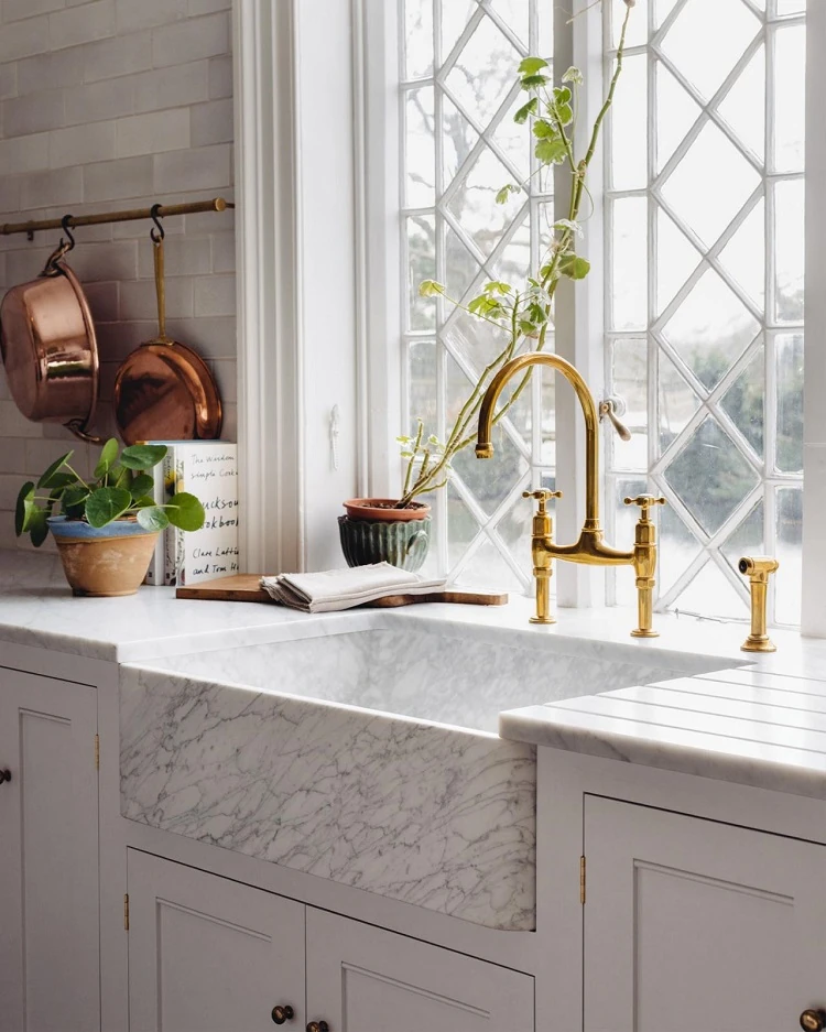 kitchen sink trends 2022
