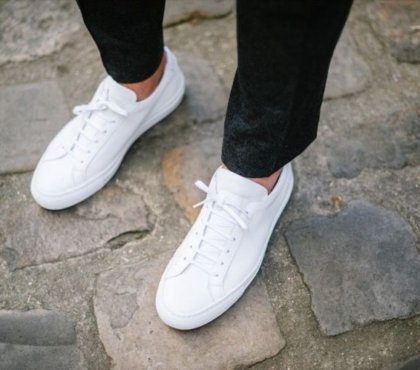 5 solutions pour nettoyer des baskets blanches