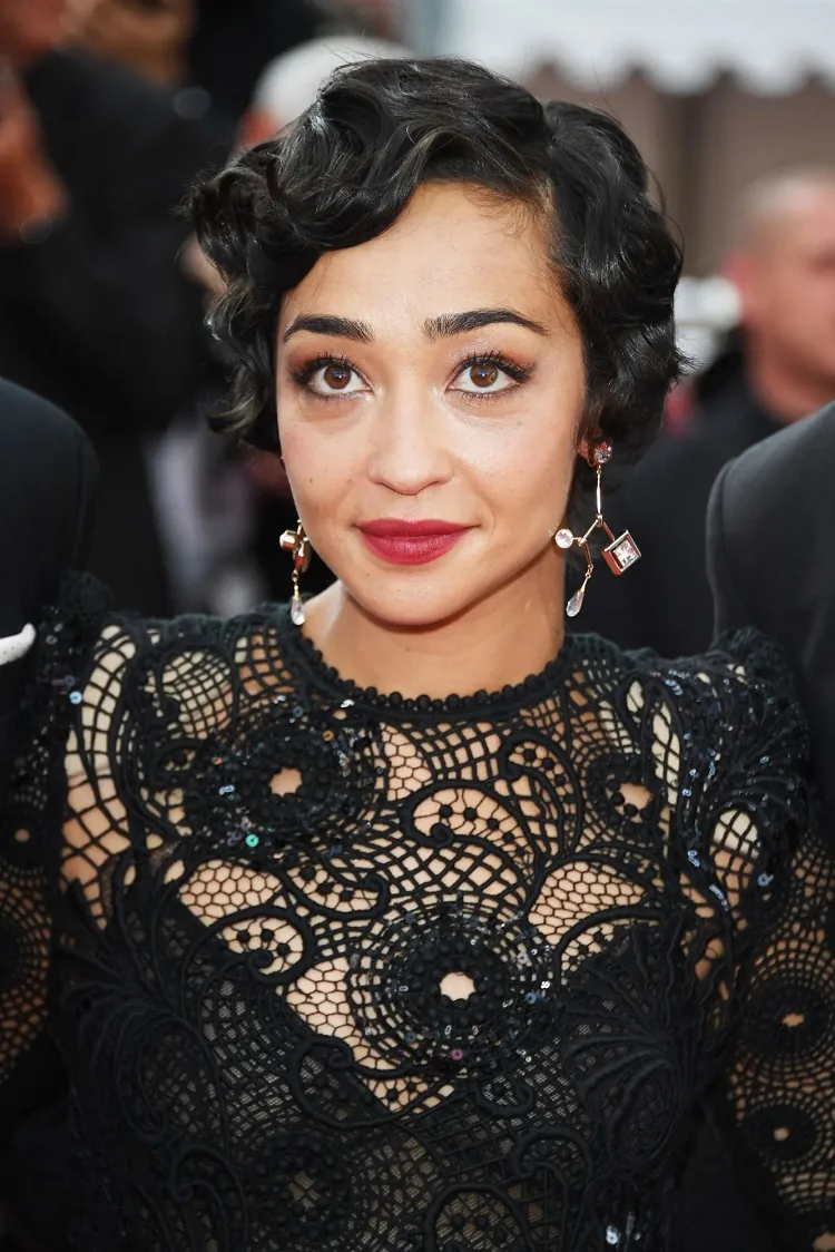 Ruth Negga coupe de cheveux tendance 2022