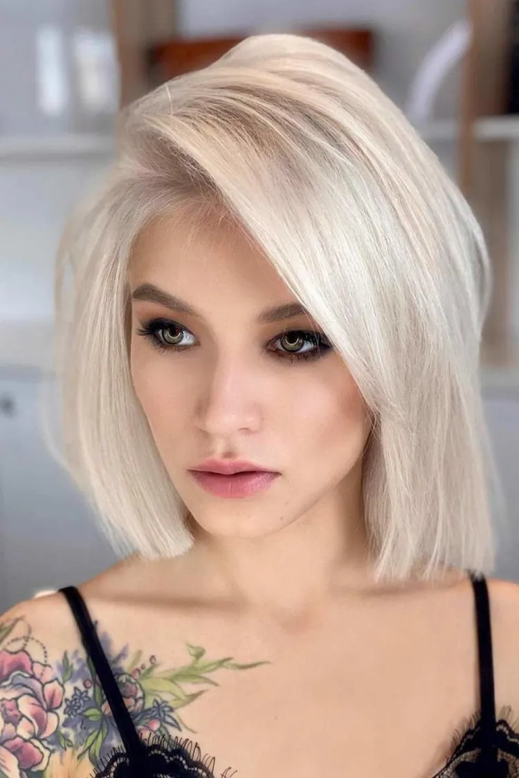 Gradient bob with side bangs 2022