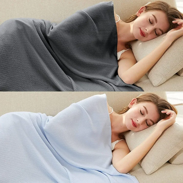 comment bien dormir pendant une nuit chaude cacher couvertures placard évoquer chaleur