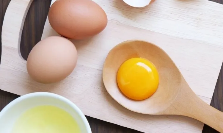 comment préparer masque oeuf cheveux stimuler croissance