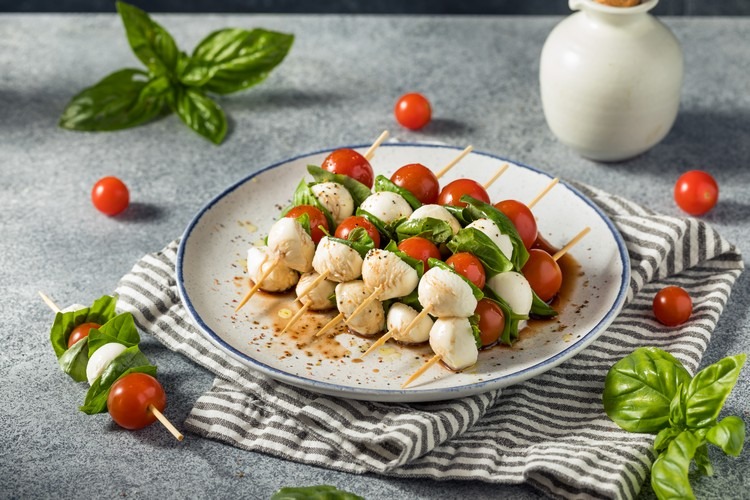 idée brochette apéro simple été 2022 caprese