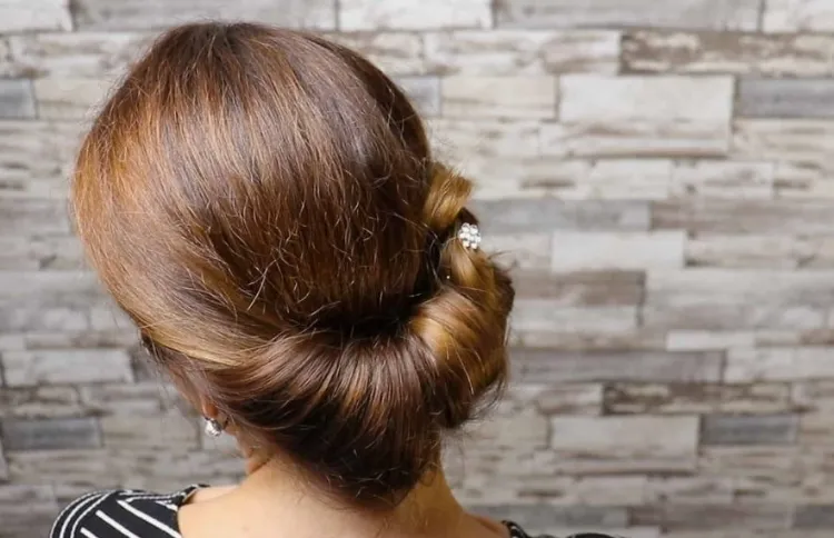 Summer hairstyle idea 2022 for medium length and low coil hair