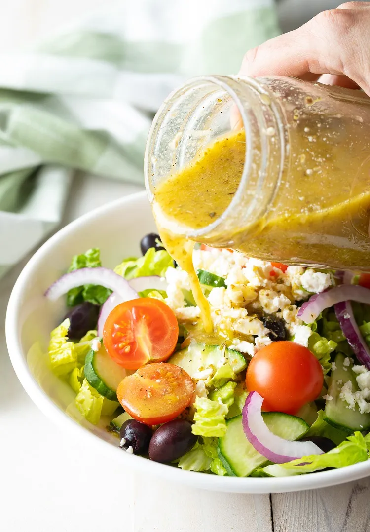 the best Greek summer salad dressing recipe