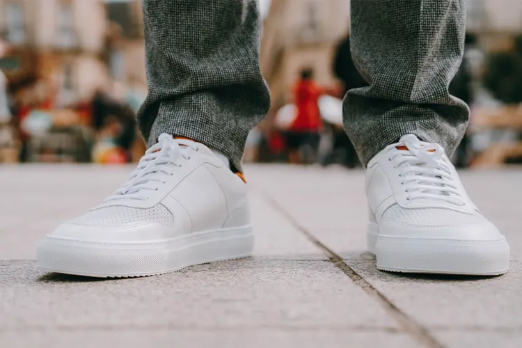 nettoyer des sneakers homme blanches 2022