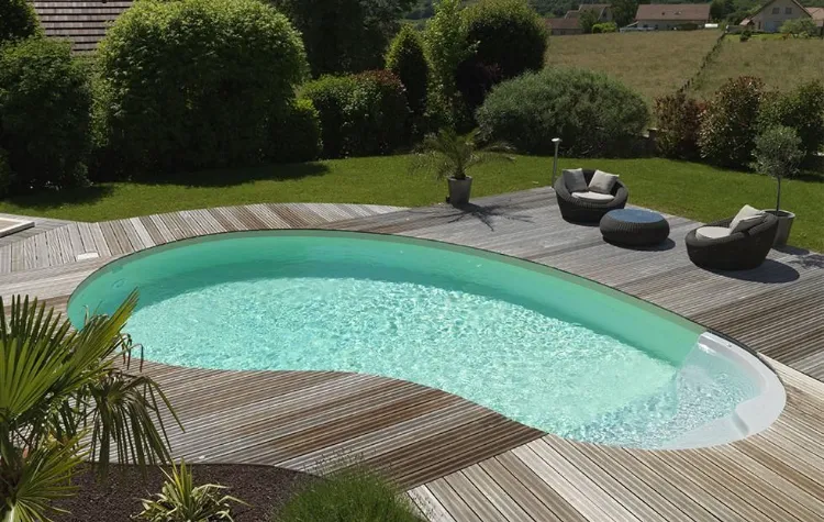 Piscine au design moderne