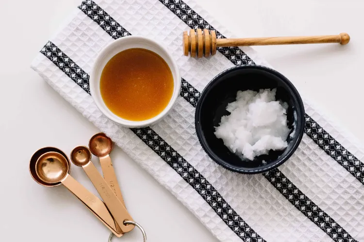 Coconut oil mask recipe with honey benefits and easy recipes for dry and brittle hair