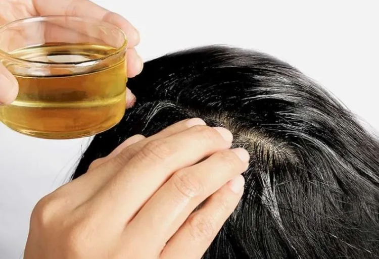 Coconut oil stimulates hair growth