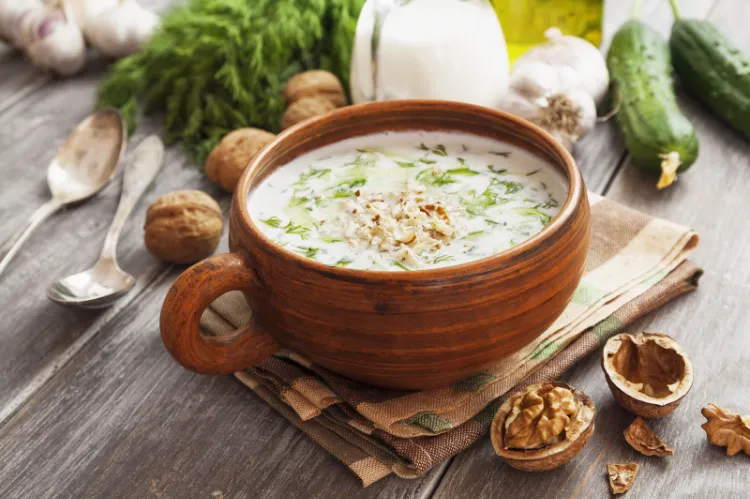 tarator soupe froide concombre yaourt bulgare nature frais délicieux