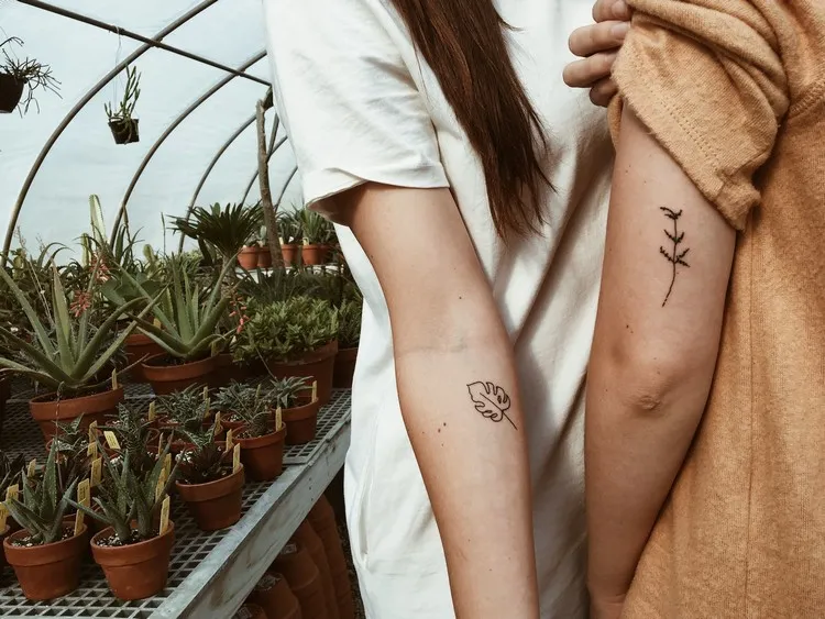 tatouage femme discret 2022 idées en images tattoo avant-bras tendance