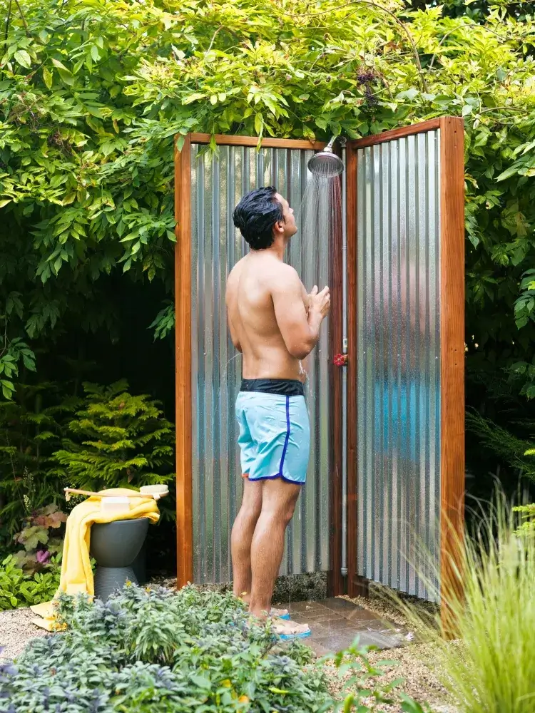 cabine de douche extérieure ajouter zone changement tente clôture