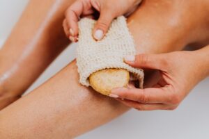 comment éviter les poils incarnés après épilation