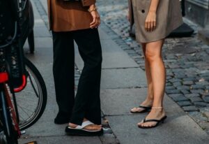 comment porter les tongs en ville