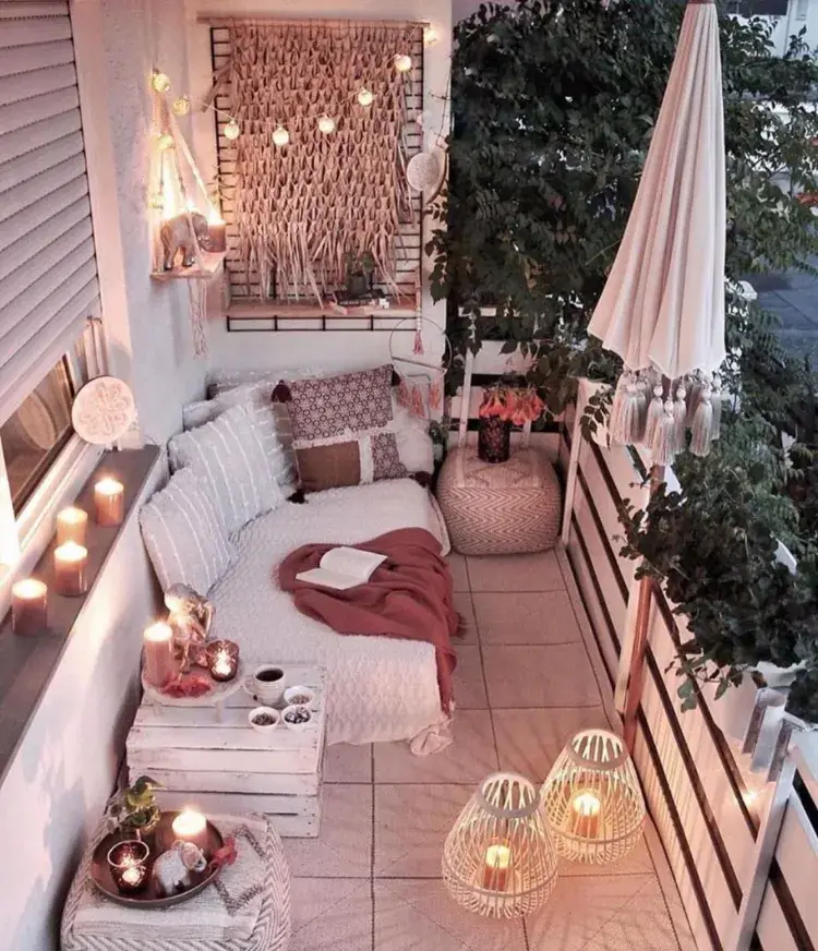 idée aménagement petit balcon filant décoration chic bohème cosy blanc