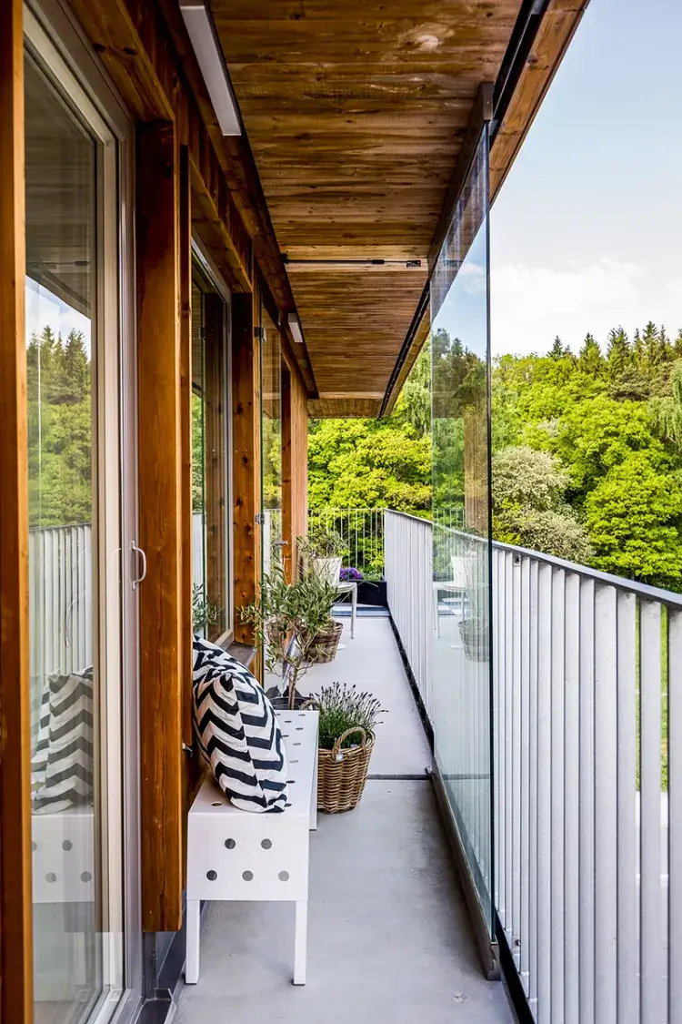 idées aménagement petit balcon en longueur décoration 2022 chic olivier lavande