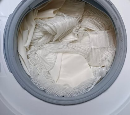 lave linge repassage facile sortir machine laver suspendre tringles vaporiser eau
