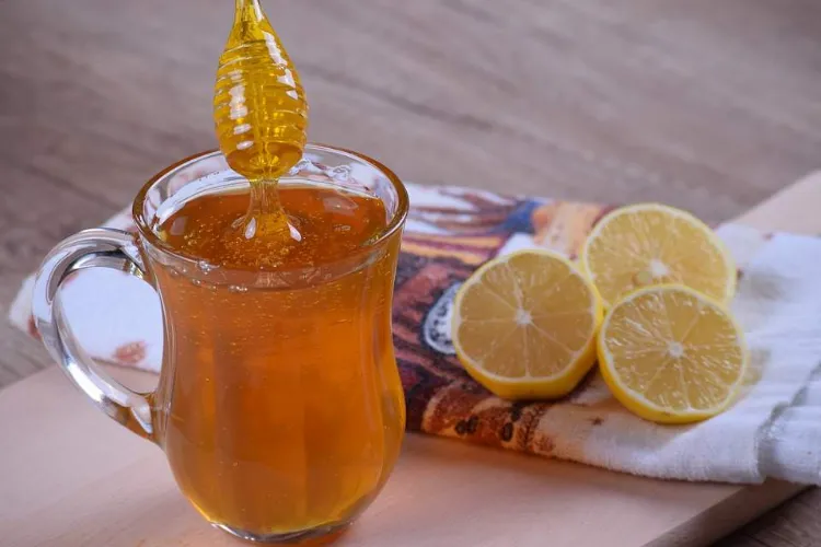 miel et thé pour apaiser la gorge 2022