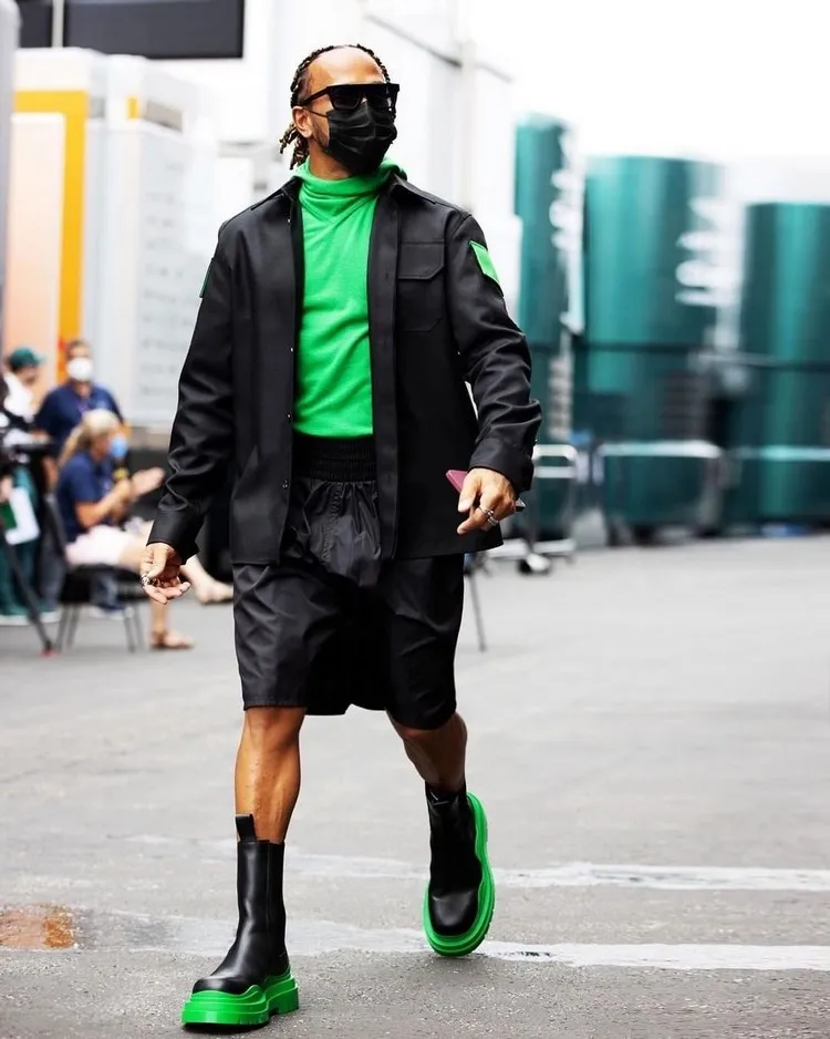 mode homme 2022 30 ans tendances été Lewis Hamilton couleurs vives vert fluo