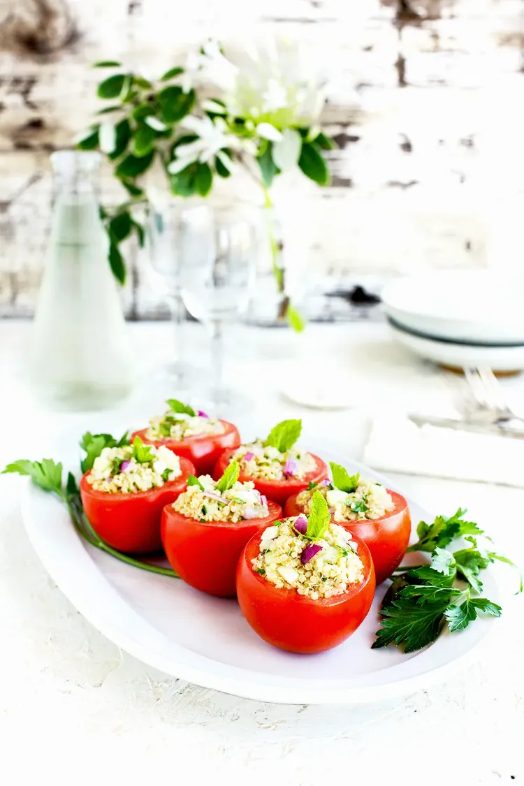 Small tabbouleh recipe with stuffed tomatoes with chicken appetizers Summer 2022