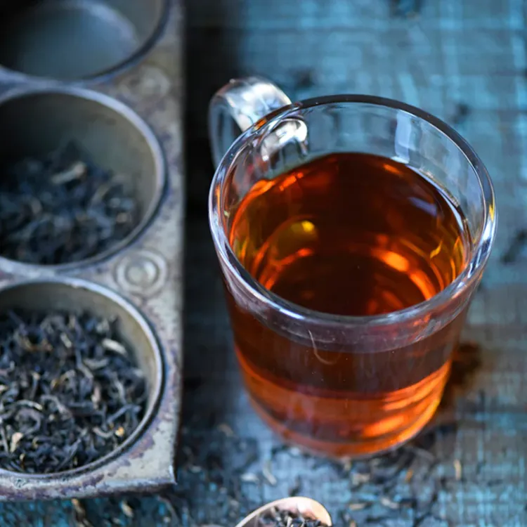 quel thé pour perdre du poids thé noir oxydé riche cafféine foncé