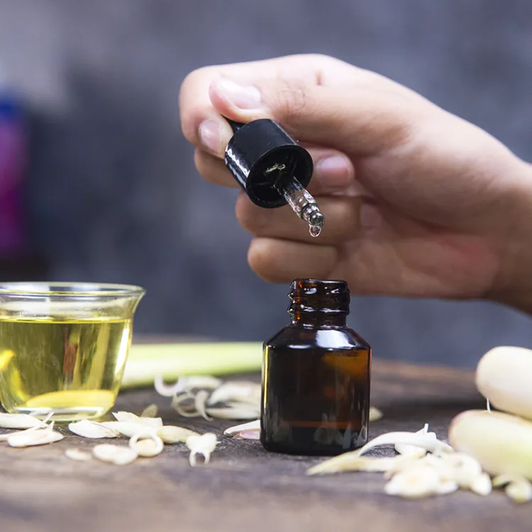 What essential oils against flies 2022