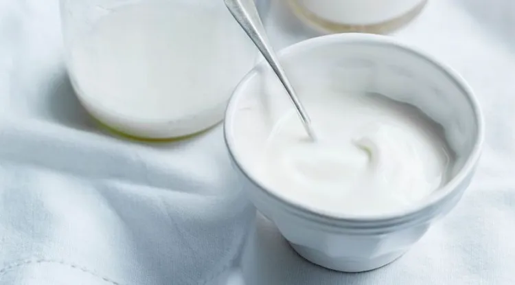 Moisturizing face mask recipe Natural Butter Milk Homemade Bulgarian Yogurt
