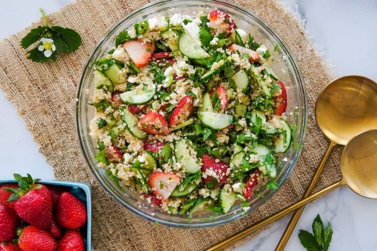The original tabbouleh recipe with strawberries and quinoa is a summer meal idea