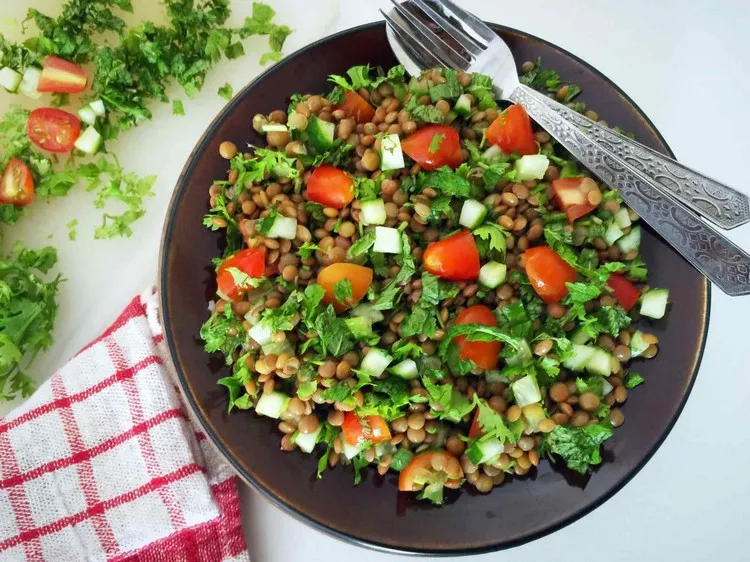 Easy tabbouleh recipes with the idea of ​​the summer green lentil meal