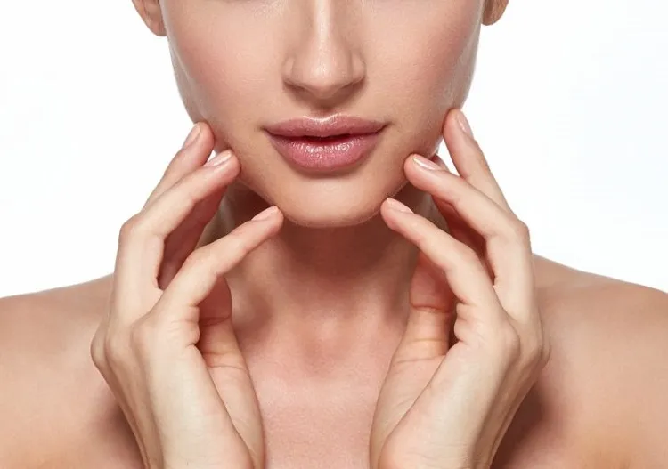 comment enlever les poils au menton femme visage naturellement rapidement definitivement solution naturelle bicarbonate