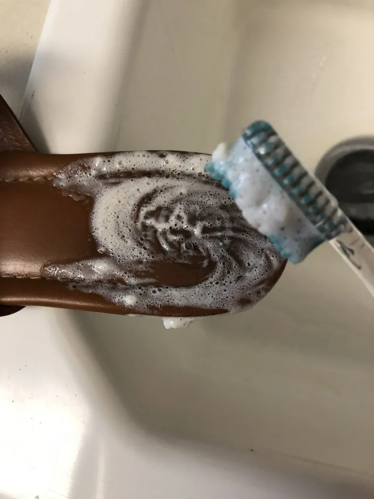 comment nettoyer les sandales brosse chaussures poils sanglier nylon