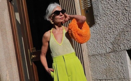coupe de cheveux tendance 2022 femme 50 ans 60 ans cheveux courts gris