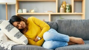 mal aux intestins ventre gonflé quelles causes que faire quand voir médecin