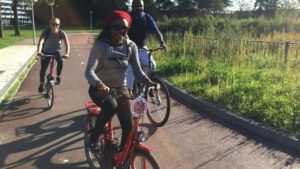 quels sont les avantages de faire du vélo 30 minutes par jour stabiliser vélo peut renforcer bras tronc jambes