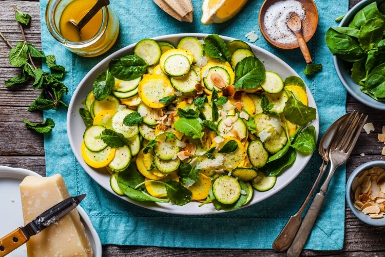 recette courgettes froide fromage chèvre émietté tomates cerises rouges jaunes