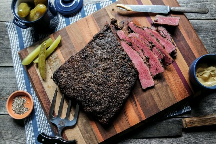 recette pastrami maison préparer saumure épices réfrigérer récipient