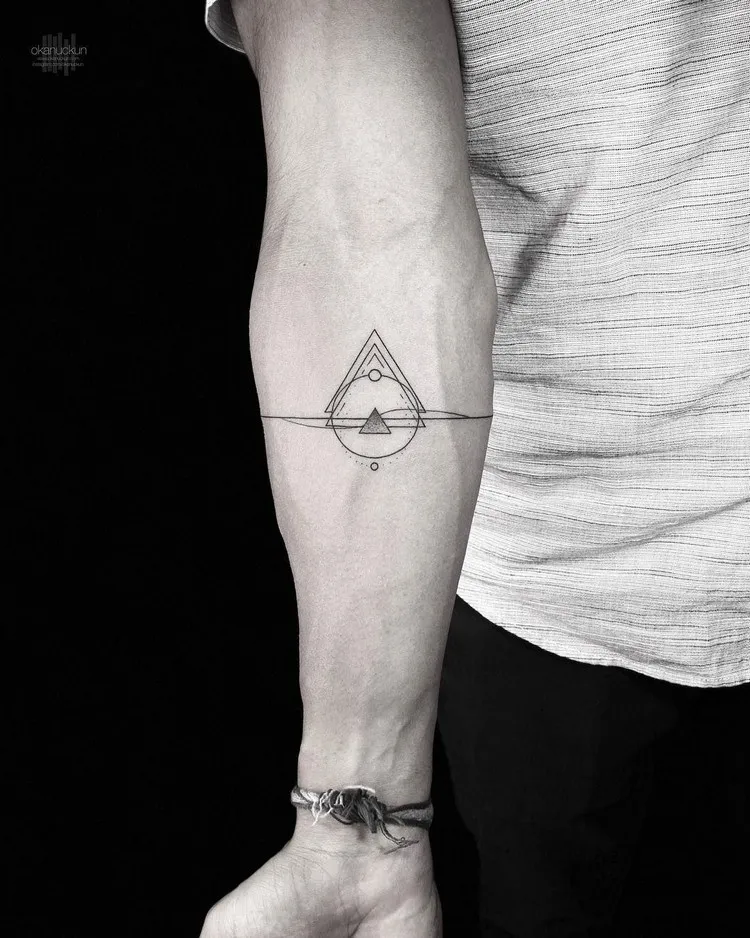 tatouage avant bras homme bracelet inkage géométrique tendance