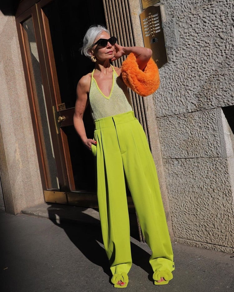 tenue monochrome vert femme moderne 50 ans grece ghanem 2022
