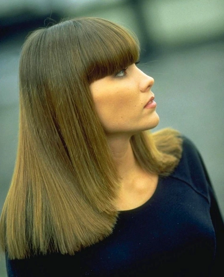 blunt bangs tendance