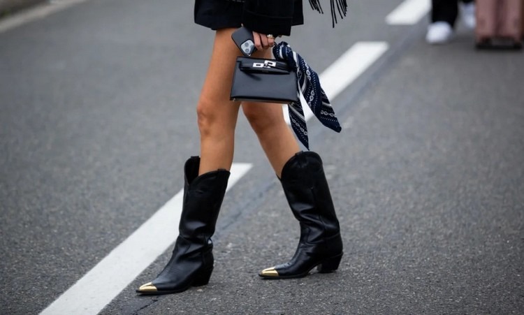 2022 Women's Cowboy Boots How to Wear Creative Fall 2022 Fashion Outfits