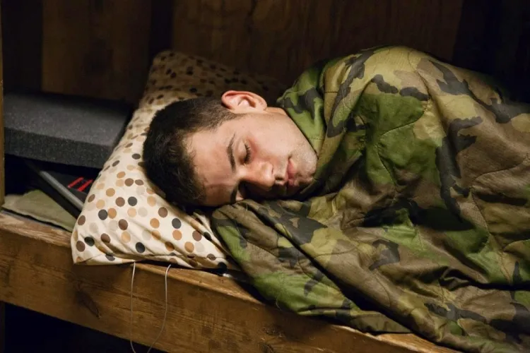 how to fall asleep quickly military method
