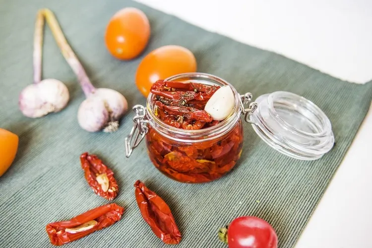 tomates séchées au déshydrateur recette