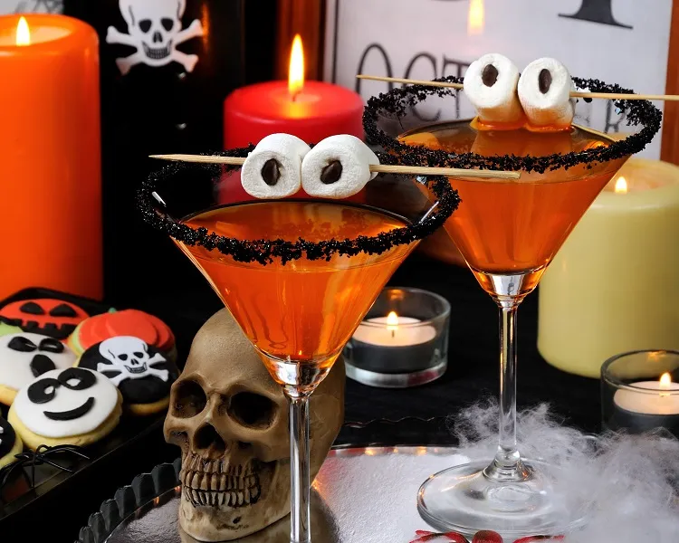 How to decorate drinks for Halloween party