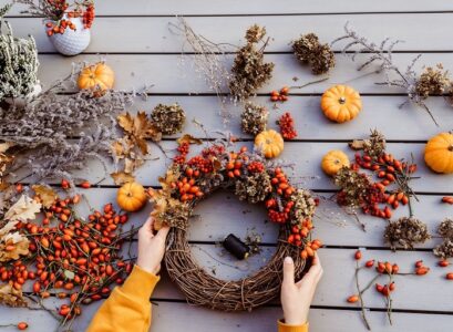 couronne feuilles d'automne DIY courgettes baies