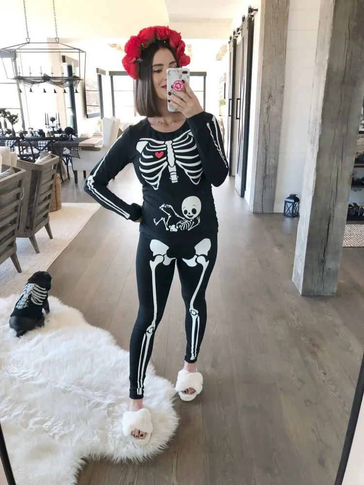 déguisement halloween femme enceinte costume squelette couronne de fleurs