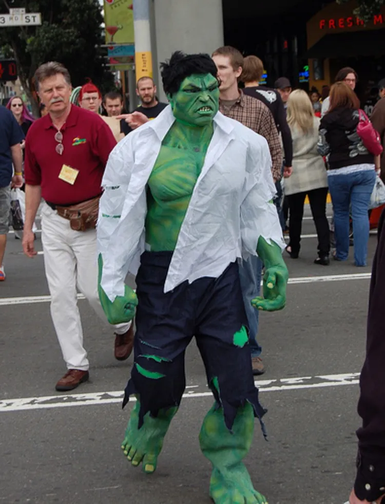 déguisement halloween homme fait maison Hulk