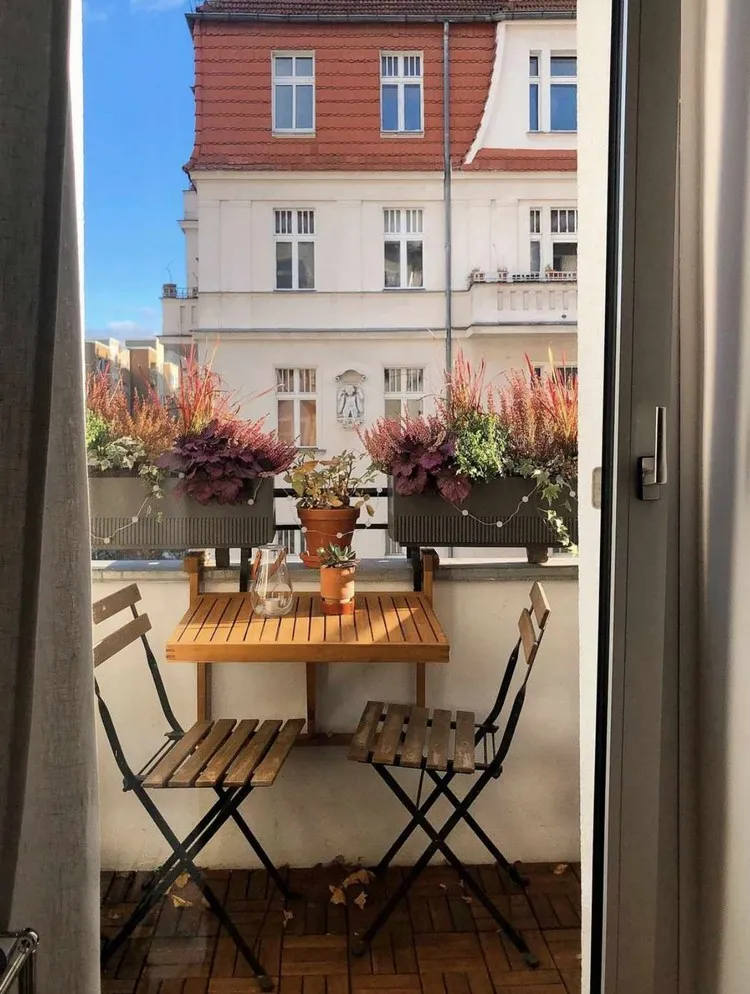 jardinières d'automne pour balcon idée déco balcon minimaliste