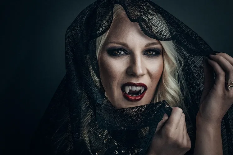maquillage simple halloween femme vampire voile noir facile makeup dents longues